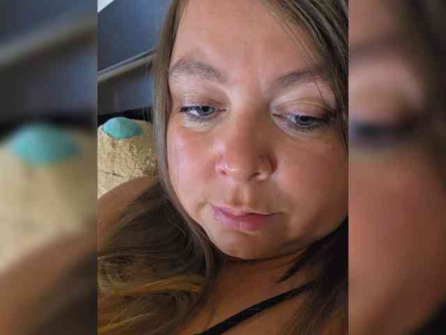 FLUFFY_BEAUTY webcam