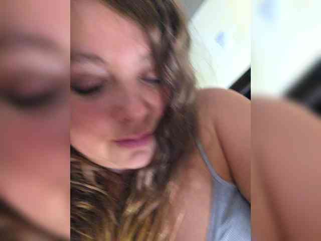 FLUFFY_BEAUTY webcam