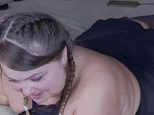FLUFFY_BEAUTY webcam