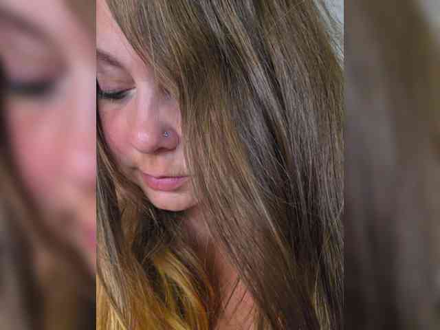 FLUFFY_BEAUTY webcam