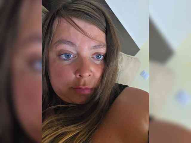 FLUFFY_BEAUTY webcam