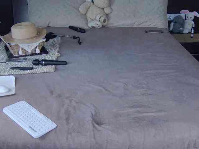 FLUFFY_BEAUTY webcam