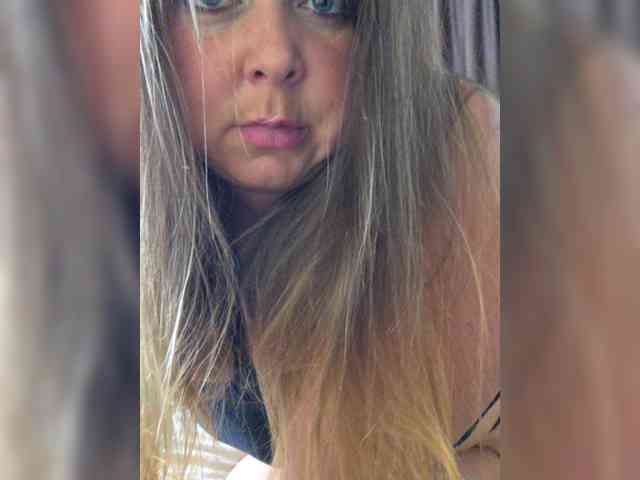 FLUFFY_BEAUTY webcam