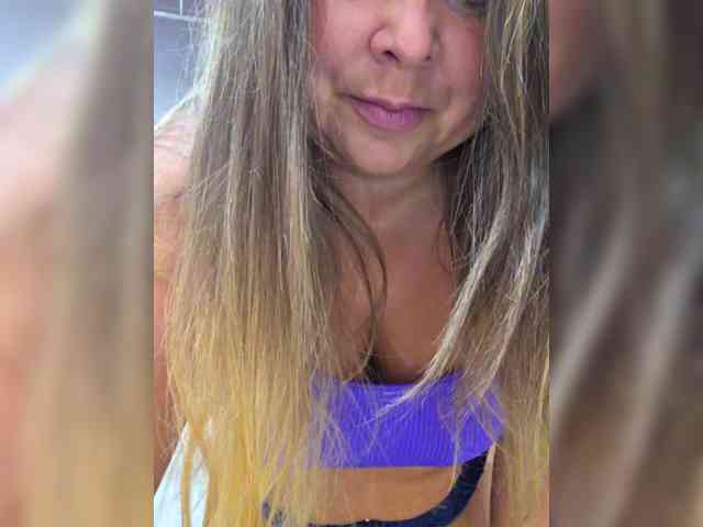 FLUFFY_BEAUTY webcam