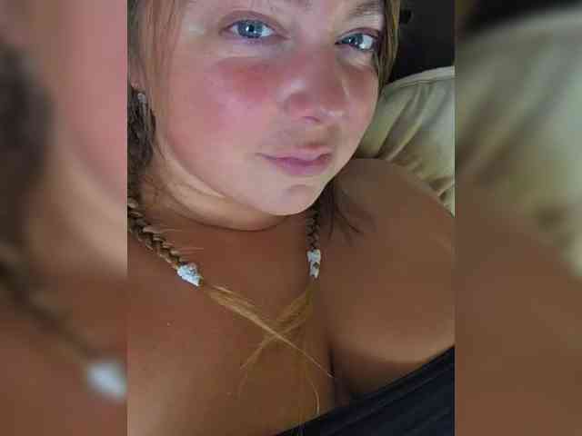 FLUFFY_BEAUTY webcam
