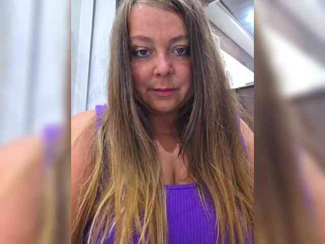 FLUFFY_BEAUTY webcam