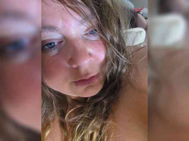 FLUFFY_BEAUTY webcam