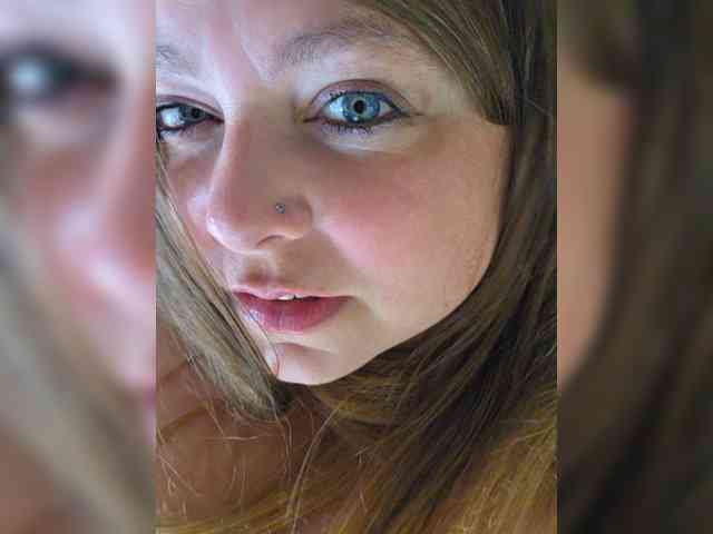 FLUFFY_BEAUTY webcam