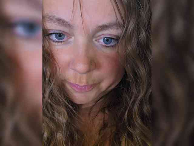 FLUFFY_BEAUTY webcam