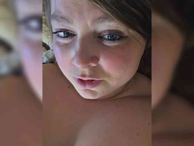 FLUFFY_BEAUTY webcam