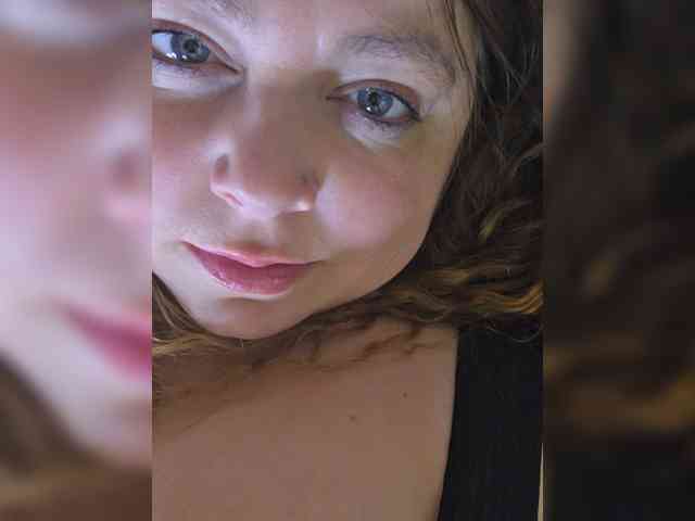 FLUFFY_BEAUTY webcam