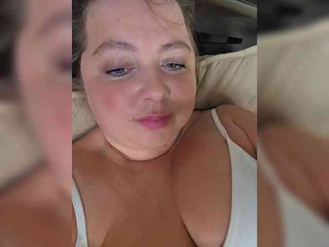 FLUFFY_BEAUTY webcam