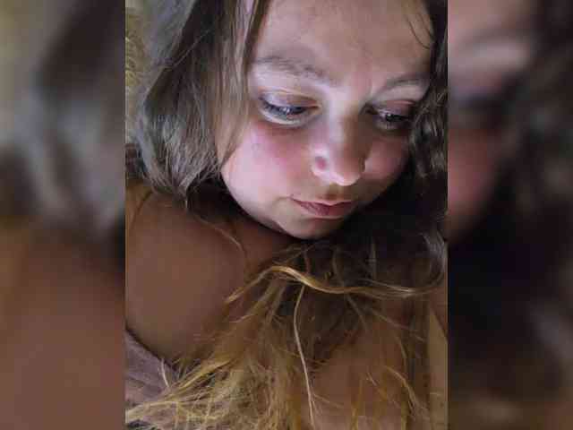 FLUFFY_BEAUTY webcam