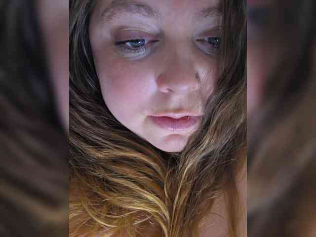 FLUFFY_BEAUTY webcam