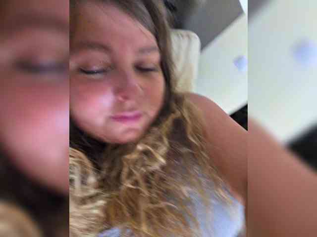 FLUFFY_BEAUTY webcam