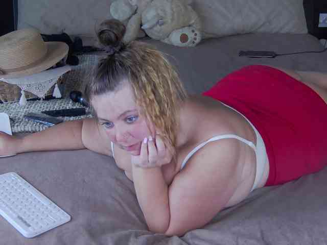 FLUFFY_BEAUTY webcam