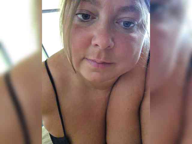 FLUFFY_BEAUTY webcam