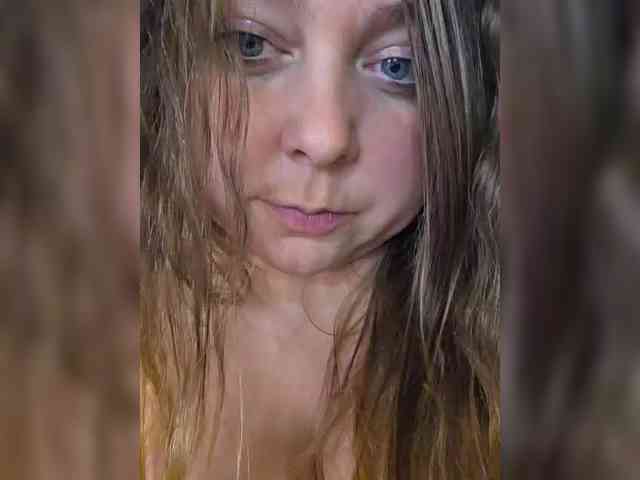 FLUFFY_BEAUTY webcam