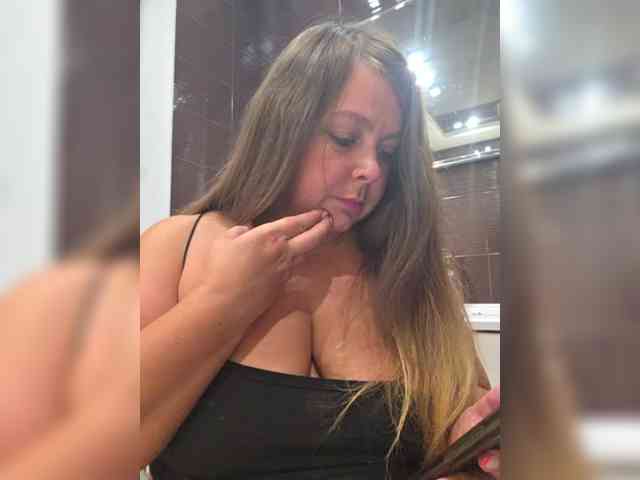 FLUFFY_BEAUTY webcam