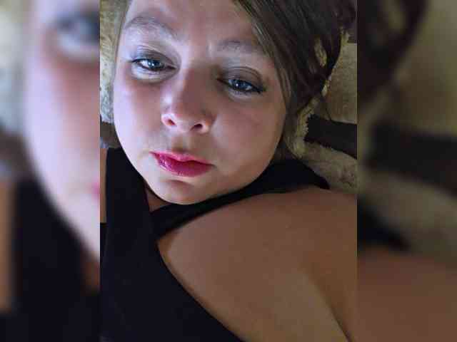 FLUFFY_BEAUTY webcam