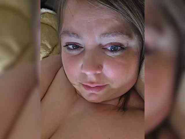 FLUFFY_BEAUTY webcam