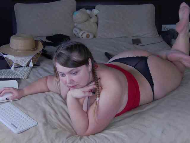 FLUFFY_BEAUTY webcam