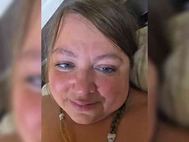 FLUFFY_BEAUTY webcam