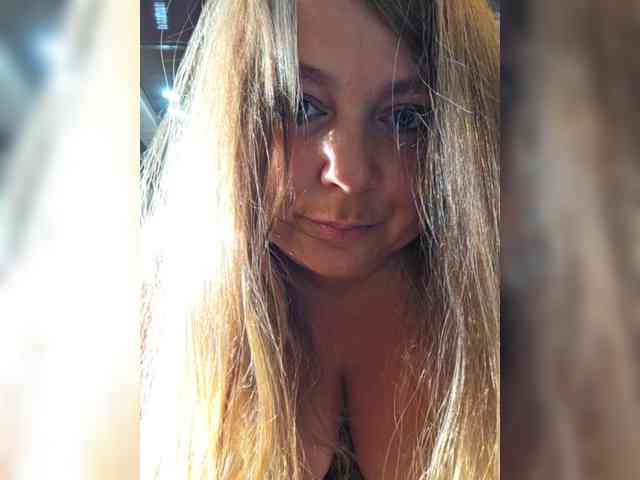 FLUFFY_BEAUTY webcam