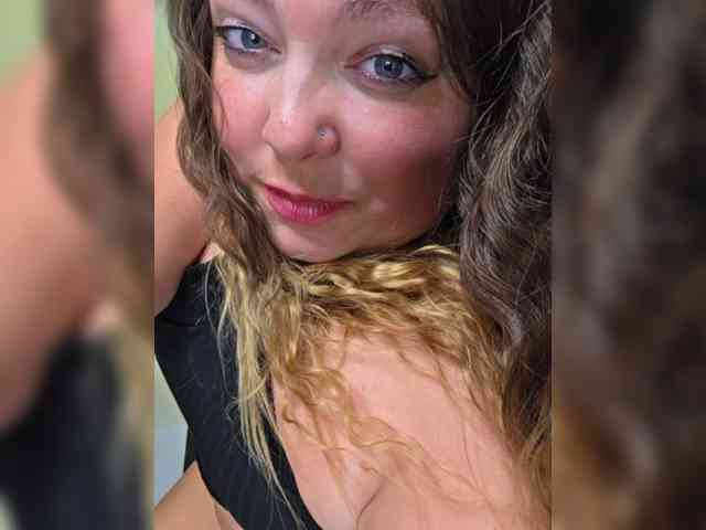 FLUFFY_BEAUTY webcam