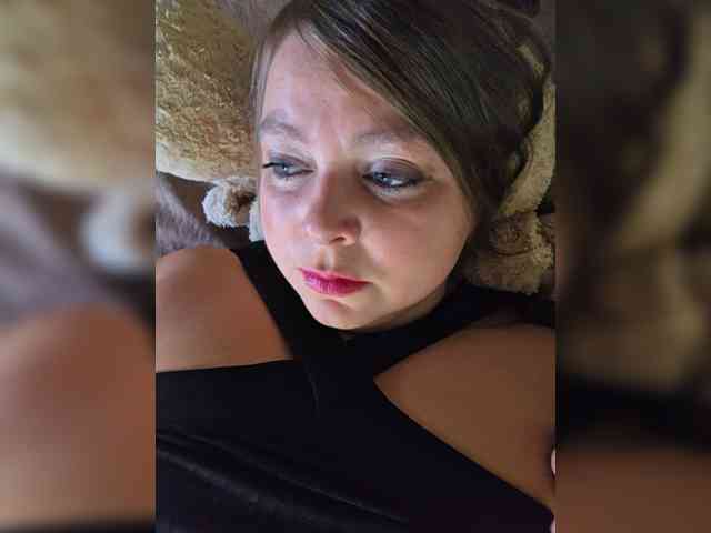 FLUFFY_BEAUTY webcam