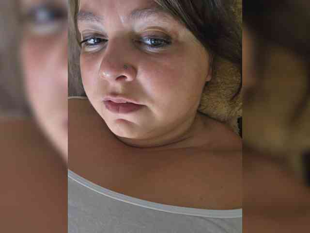 FLUFFY_BEAUTY webcam