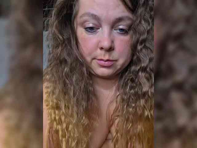 FLUFFY_BEAUTY webcam
