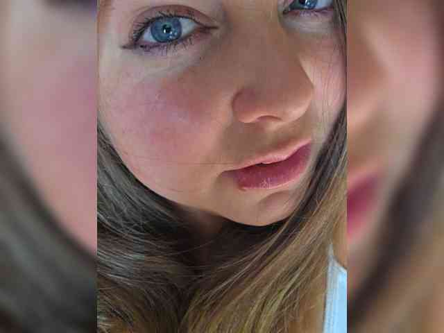 FLUFFY_BEAUTY webcam