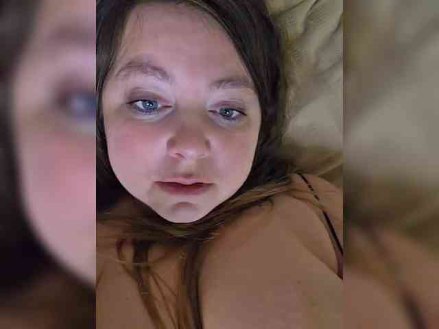 FLUFFY_BEAUTY webcam