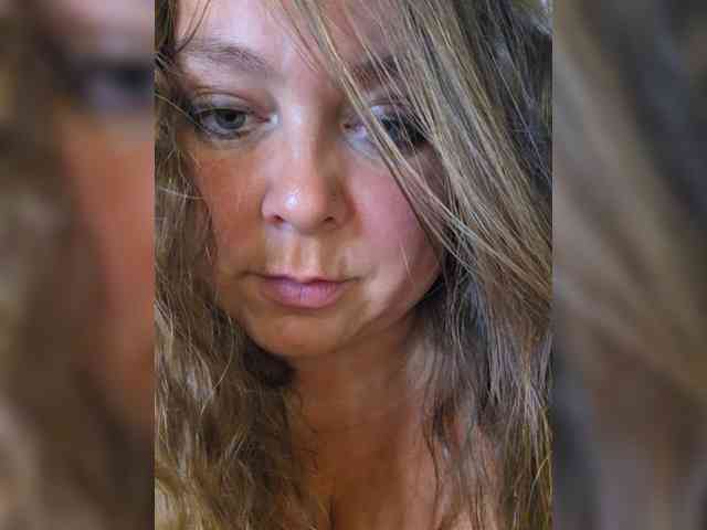 FLUFFY_BEAUTY webcam