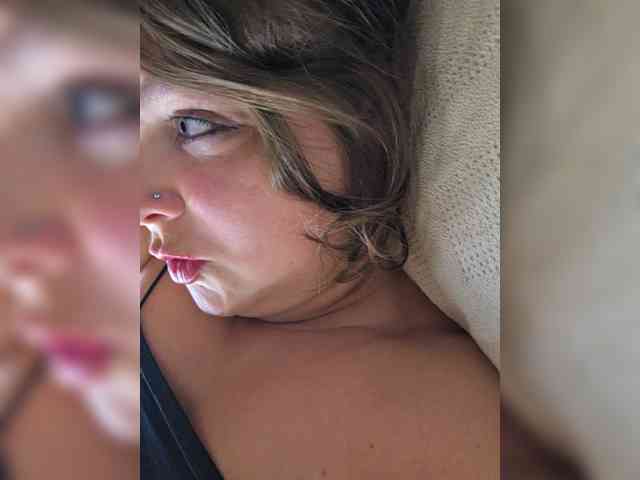 FLUFFY_BEAUTY webcam