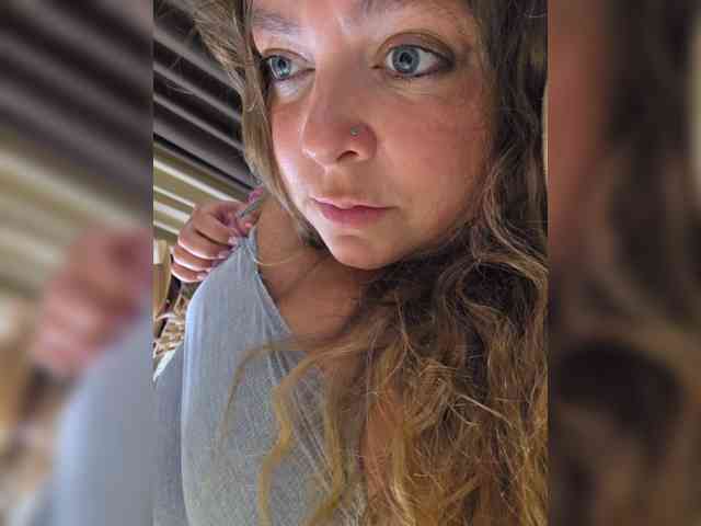 FLUFFY_BEAUTY webcam