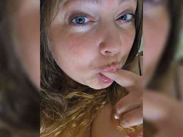 FLUFFY_BEAUTY webcam