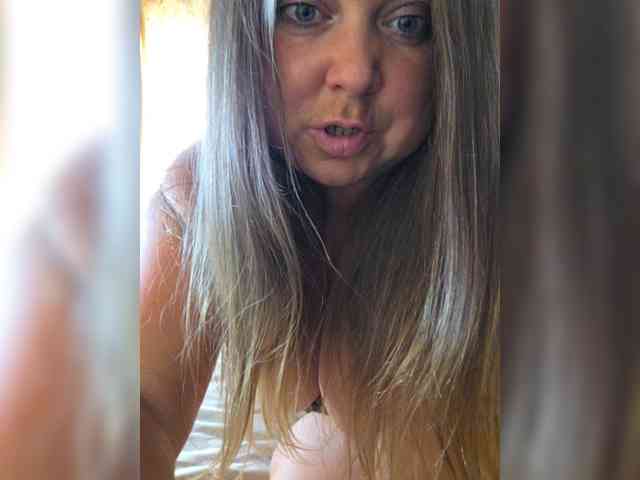 FLUFFY_BEAUTY webcam