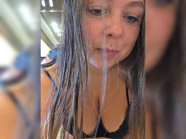 FLUFFY_BEAUTY webcam