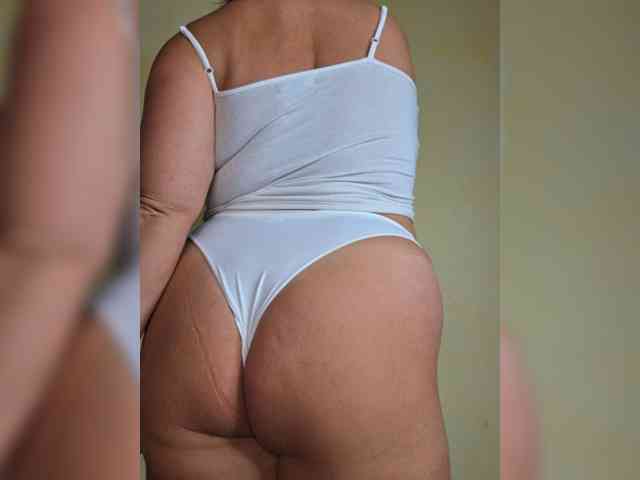 FLUFFY_BEAUTY webcam