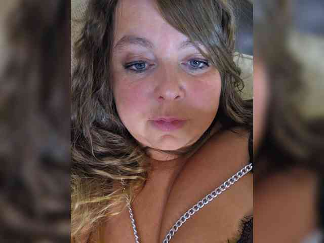 FLUFFY_BEAUTY webcam