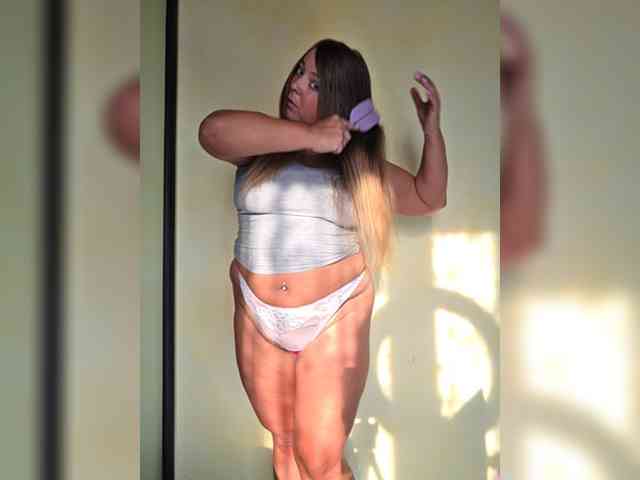 FLUFFY_BEAUTY webcam