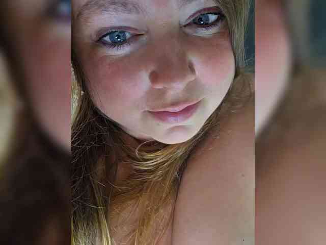 FLUFFY_BEAUTY webcam