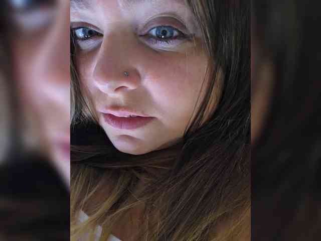 FLUFFY_BEAUTY webcam