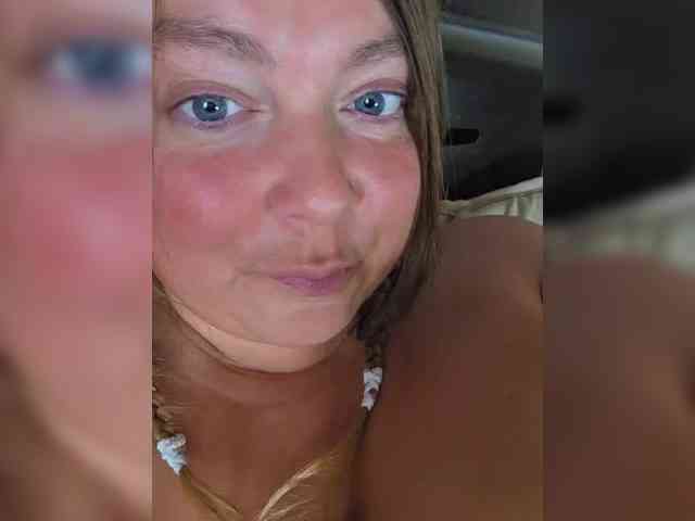 FLUFFY_BEAUTY webcam