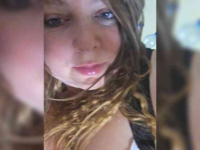 FLUFFY_BEAUTY webcam