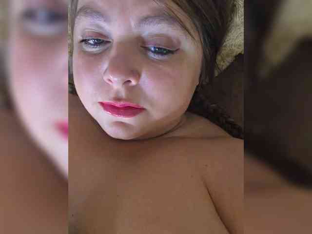 FLUFFY_BEAUTY webcam