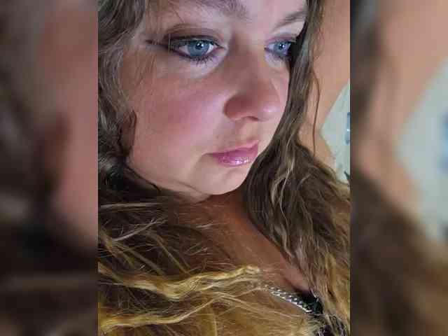 FLUFFY_BEAUTY webcam