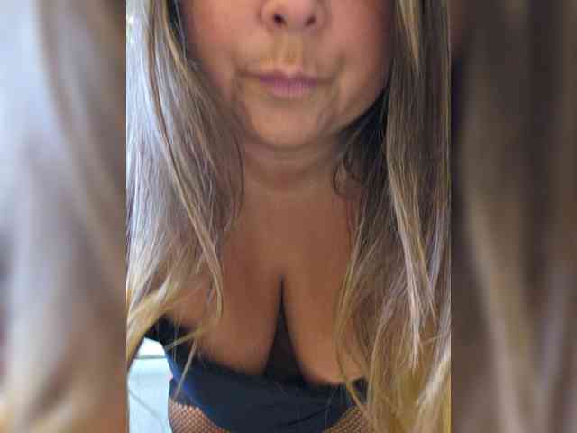 FLUFFY_BEAUTY webcam